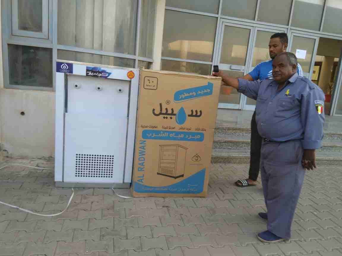 السريع سريع كولدير 3 حنفية تبريد مباشر
الكولدير المباشر 3 حنفية
النوع: استانلس نيكل كروم
الموتور: زانوسي
نوع الموتور : زانوسي نصف حصان
سعه التخزين : تبريد مباشر بدون خزان ولا حوض يصدر ماء بس...