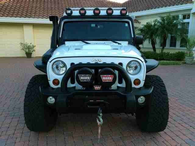 2013 Jeep Wrangler Unlimited Rubicon for sale , it is still very clean and neat, full option with perfect tires, no mechanical fault or accident record ( george_wilson014@hotmail.com )