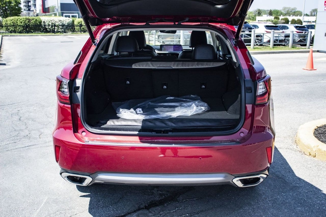 Lexus Rx 350 SUV 2018 GCC is very clean like brand new with warranty,Red 2018 model, This car has automatic transmission.GCC specs.
CONTACT EMAIL: Mrharry1931@gmail.com
